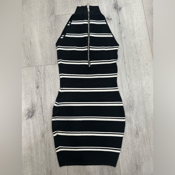 Black and White Mock Neck Ribbed Zipper Bodycon Dress - Picture 2 of 2